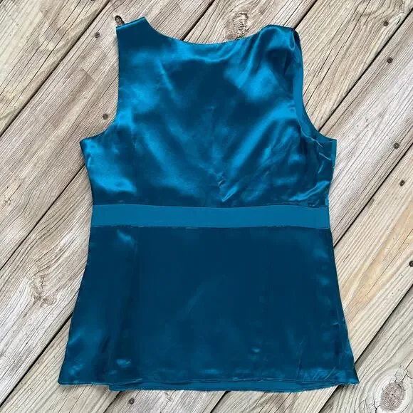 Banana Republic Turquoise 100% Silk Sleeveless Blouse Size 8. NEW - Picture 2 of 7